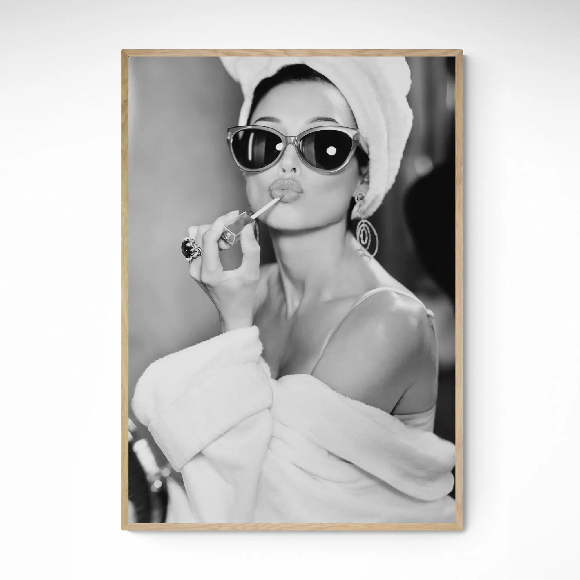 Audrey Hepburn 1940s Framed Wall Art | Inka Arthouse – Inka Arthouse