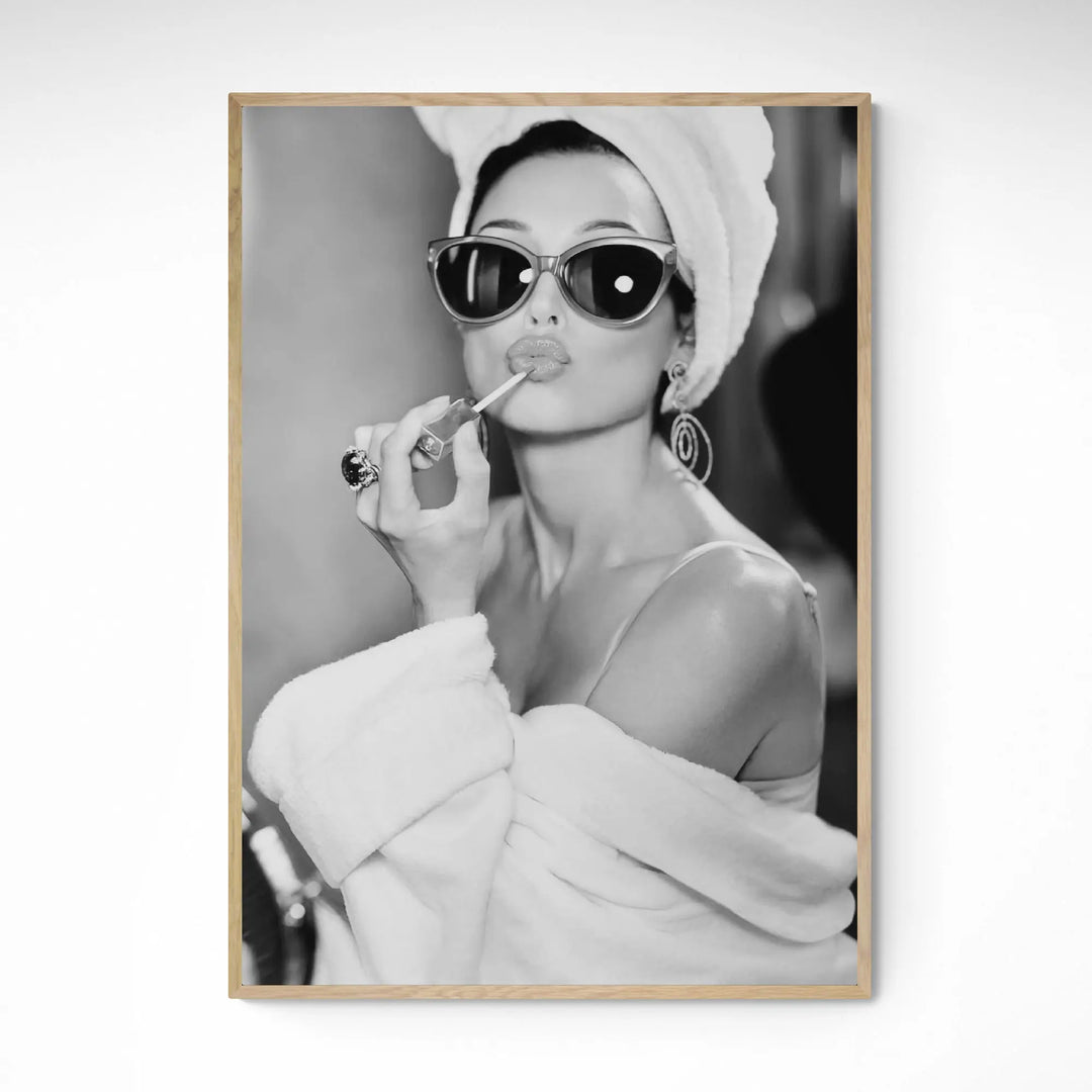 audrey-hepburn-1940s-framed-