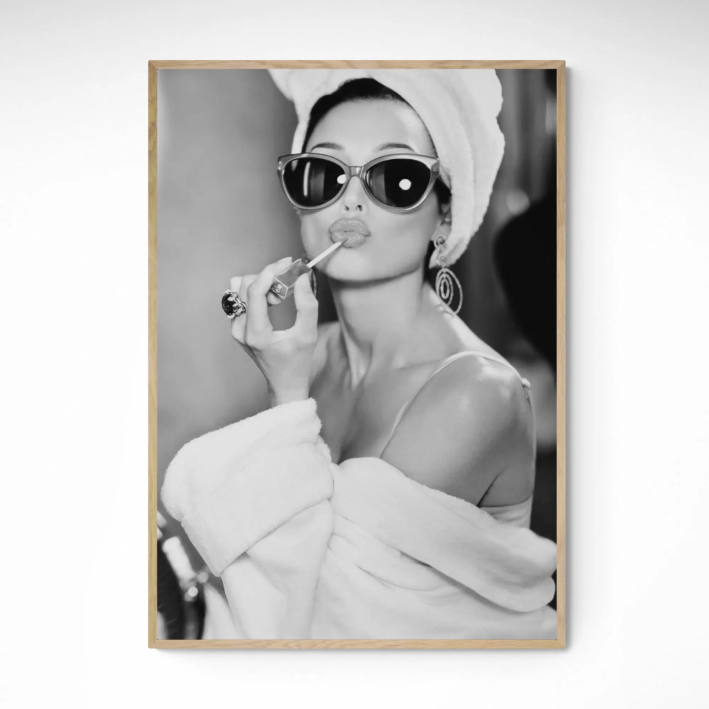 Audrey Hepburn 1940s Framed Wall Art | Inka Arthouse – Inka Arthouse