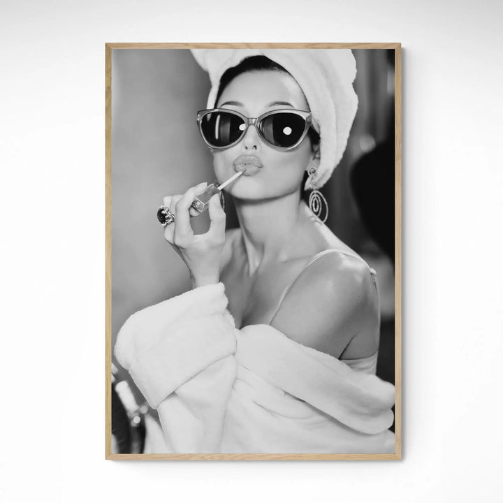 audrey-hepburn-1940s-framed-