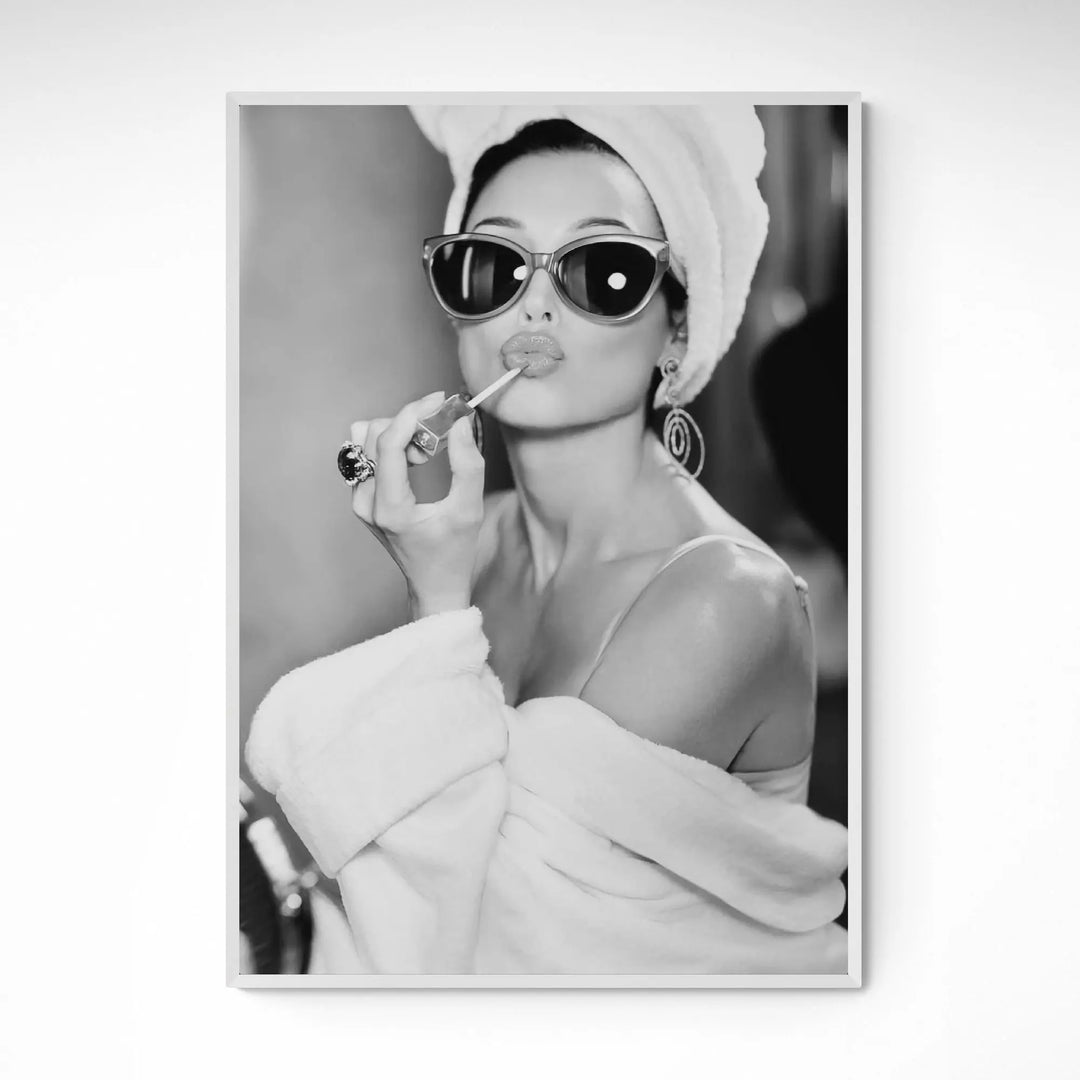 audrey-hepburn-1940s-framed-
